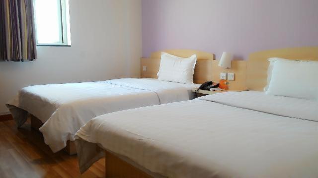 7Days Inn Changsha Wuyi Avenue Yunajialing Metro Station Bagian luar foto