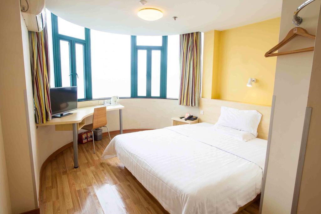 7Days Inn Changsha Wuyi Avenue Yunajialing Metro Station Ruang foto