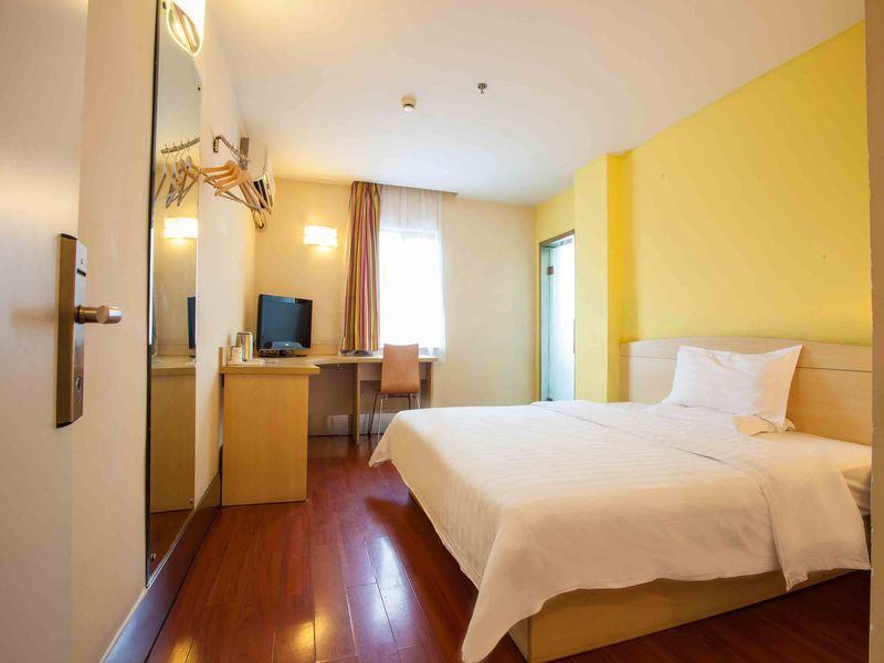 7Days Inn Changsha Wuyi Avenue Yunajialing Metro Station Bagian luar foto